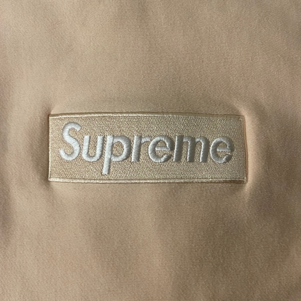 Supreme Hoodie Box Logo peachy pink Size Men’s Large. Like new condition.